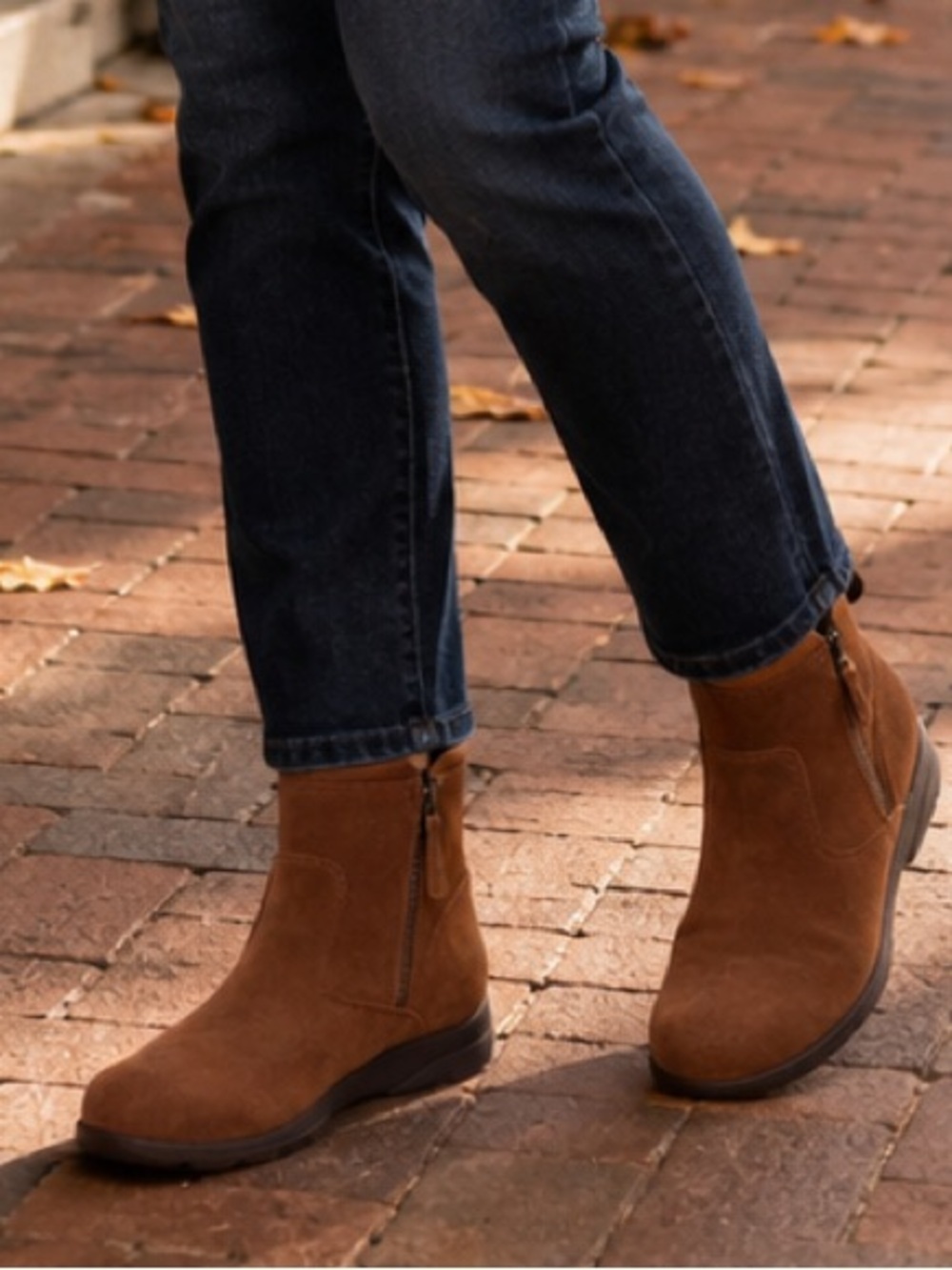 Easy Spirit Jonni Suede Leather Ankle Boots Side Zip NWT Size 8M